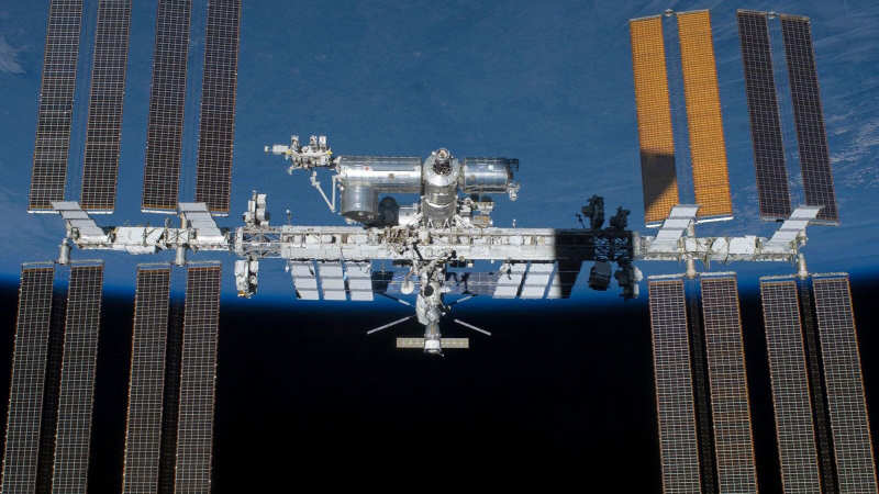 Космический грузовик Cargo Dragon отправился к МКС